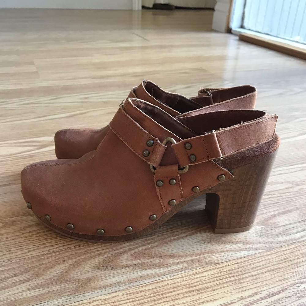 Brown Clogs